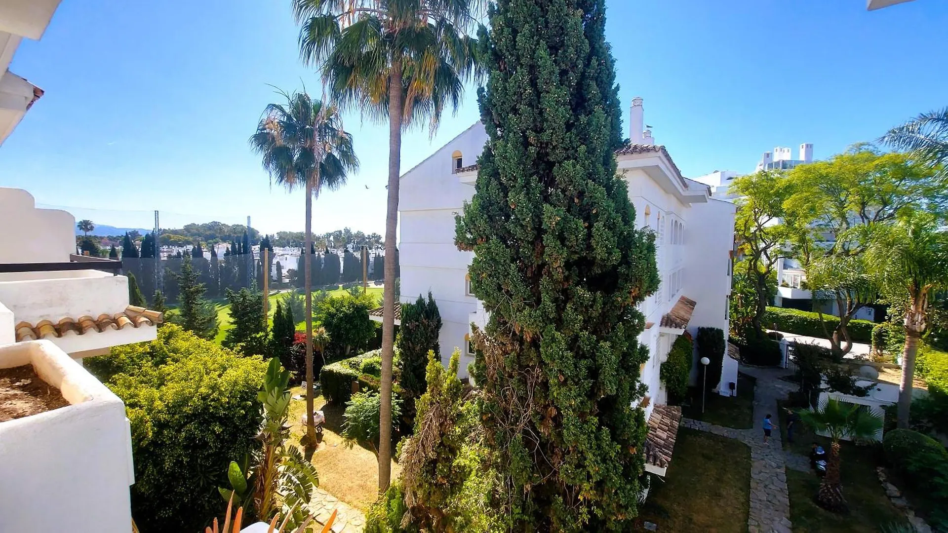 Beach And Golfside Apartment In Guadalmina Marbella